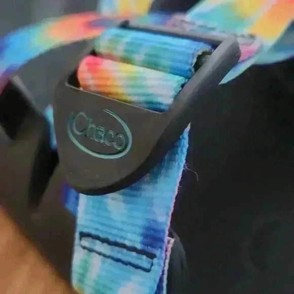 Chaco Mens size 10  tye dyed sandals - Picture 3 of 7